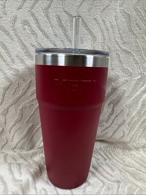 Yeti 769 ML Tumbler with Straw Lid in Harvest Red